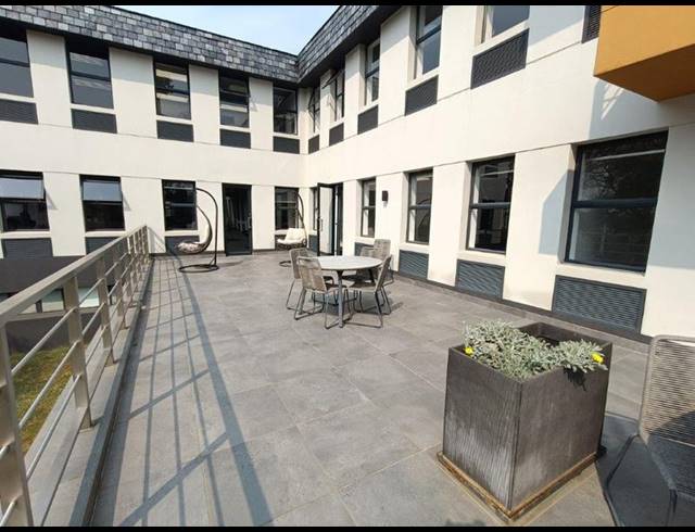 BUSINESS PROPERTY TO RENT IN DUNKELD WEST